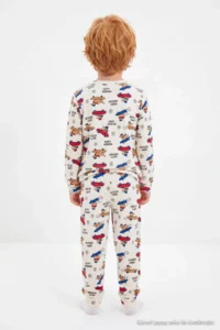 TRENDYOLMİLLA KIDS Ecru Soft textured Boys' Car Printed Pajama Set - Image 5