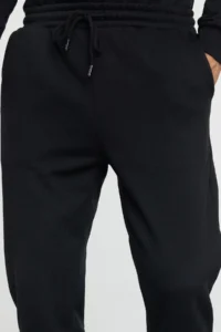 TRENDYOLMİLLA MEN Black Regular/Normal Cut Fleece/Warm Sweatpants - Image 4