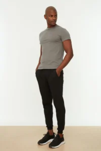 TRENDYOLMİLLA MEN Black Regular/Normal Cut Fleece/Warm Sweatpants - Image 7