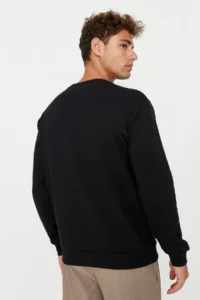 TRENDYOLMİLLA MEN Black Regular/Normal Cut Inside Fleece/Warm Sweatshirt - Image 17
