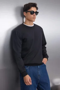 TRENDYOLMİLLA MEN Black Regular/Normal Cut Inside Fleece/Warm Sweatshirt - Image 6