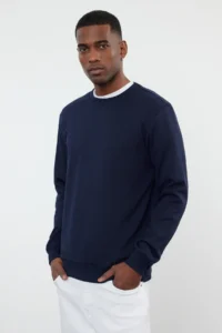 TRENDYOLMİLLA MEN NAVY BLUE Regular/Normal Cut Inside Fleece/Warm Sweatshirt - Image 4