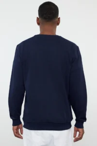 TRENDYOLMİLLA MEN NAVY BLUE Regular/Normal Cut Inside Fleece/Warm Sweatshirt - Image 7