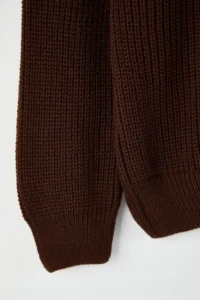 TRENDYOLMİLLA MEN Brown Regular High Neck Plain Sweater - Image 6