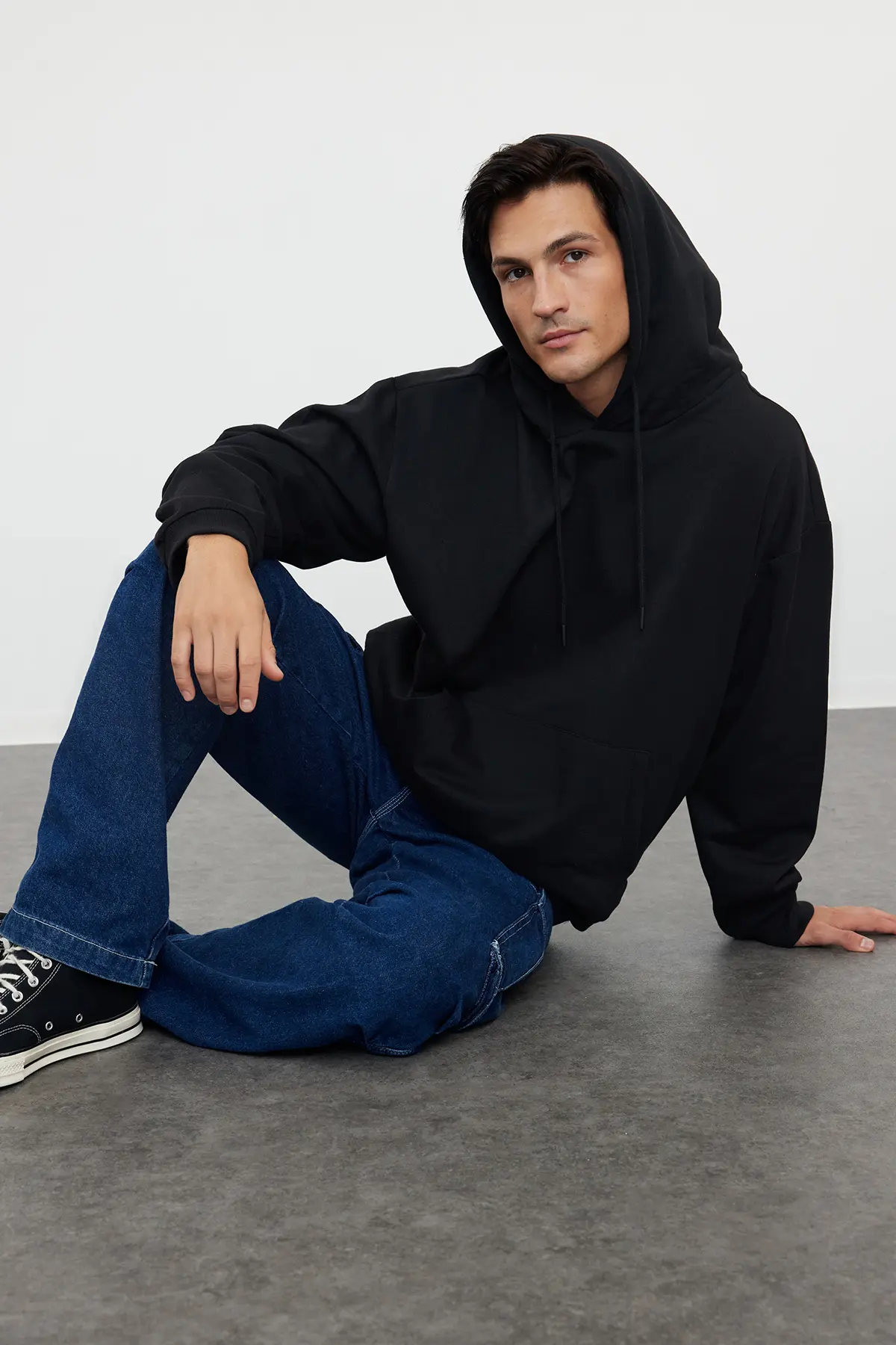 TMNAW23SW00195-BLACK_1