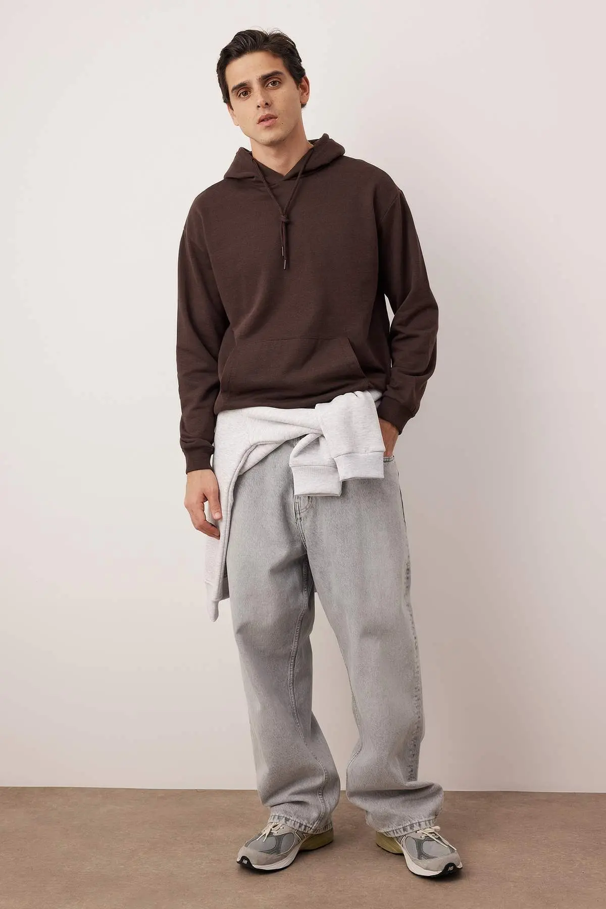 TMNAW23SW00195-DARK-BROWN_1