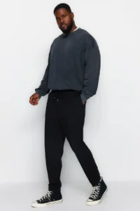 TRENDYOLMİLLA MEN Black Plus Size Regular/Normal Cut Jogger Basic Cotton Sweatpants - Image 5