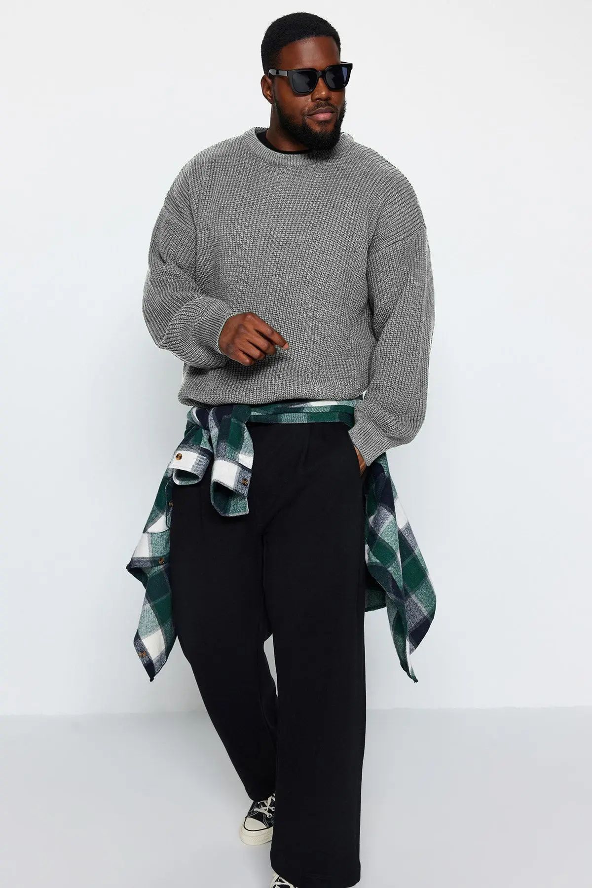 TMNAW24AN00001-GRAY_1