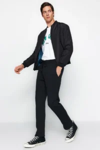 TRENDYOLMİLLA MEN Black Regular/Normal Cut Cotton Light Hem Sweatpants - Image 7