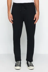 TRENDYOLMİLLA MEN Black Regular/Normal Cut Cotton Light Hem Sweatpants - Image 8