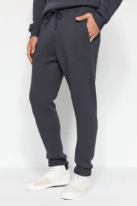 TRENDYOLMİLLA MEN Anthracite Regular/Normal Cut Harf Embroidered Jogger Sweatpants