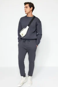TRENDYOLMİLLA MEN Anthracite Regular/Normal Cut Harf Embroidered Jogger Sweatpants - Image 3