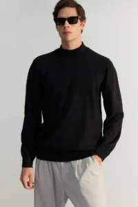 TRENDYOLMİLLA MEN Black Regular Fit Couple Half Turtleneck Soft Basic Sweater - Image 4