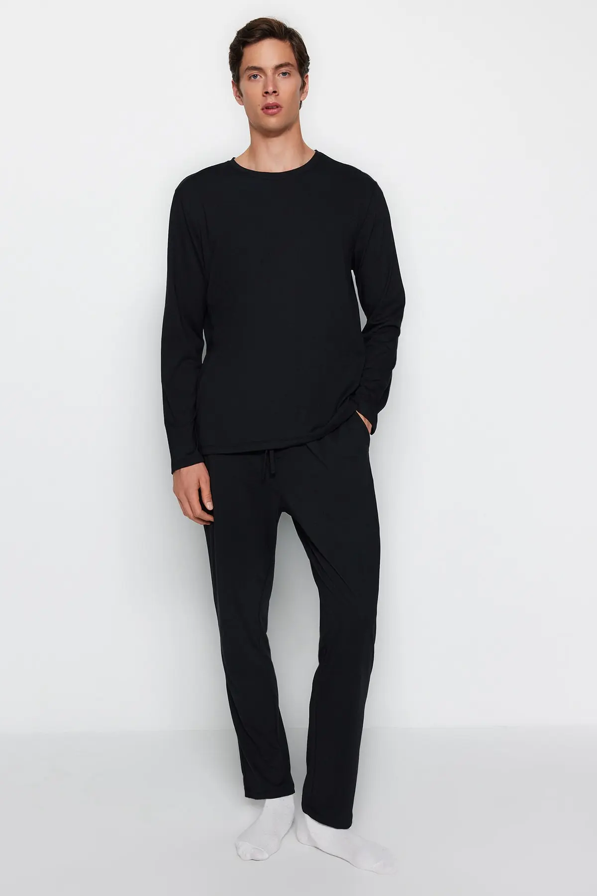 TMNAW24PT00008-BLACK_1