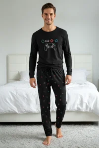 TRENDYOLMİLLA MEN Black Regular Fit Game Printed Knitting Pajama Set - Image 5