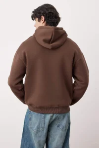 TRENDYOLMİLLA MEN Dark Brown Oversized/Wide Cut Hooded Tiger Embroidered Sweatshirt with Fleece Inside - Image 5