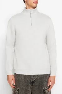 TRENDYOLMİLLA MEN Ecru Regular/Normal Cut High Neck Zippered Inside Fleece/Warm Basic Sweatshirt - Image 4