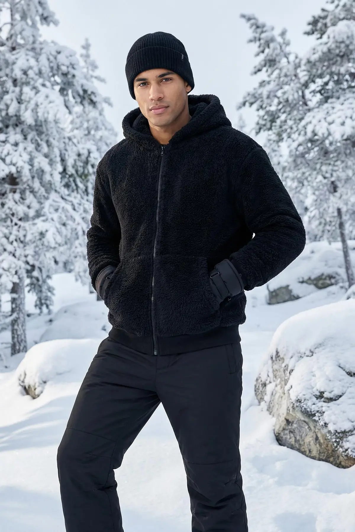 TMNAW24SW00109-BLACK-1_1