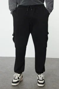 TRENDYOLMİLLA MEN Plus Size Black Oversized/Wide Cut Cargo with pocket Thick Tyre Hem Sweatpants