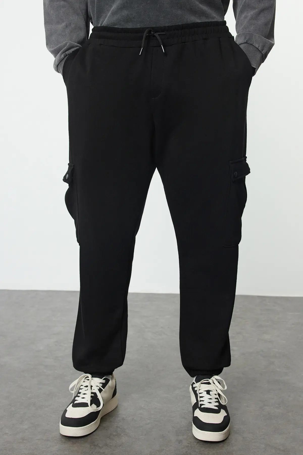TMNAW25AJ00002-BLACK_1