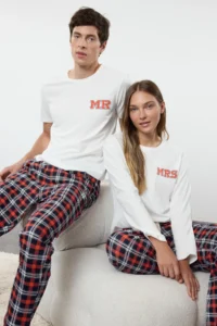 TRENDYOLMİLLA MEN Men Ecru Regular Fit Printed Knitting Couple 100% Cotton Pajama Set