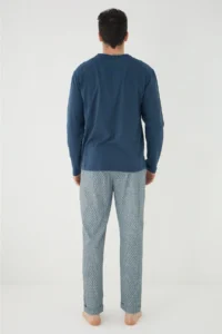 TRENDYOLMİLLA MEN NAVY BLUE Regular/Normal Cut Creative Font Printed Knitting Pajama Set - Image 4