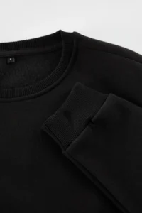 TRENDYOLMİLLA MEN Black Oversized/Wide Cut Cotton Basic Thick Sweatshirt with Fleece Inside - Image 3