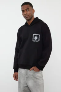 TRENDYOLMİLLA MEN Black Oversized/Wide Cut Hooded Mystic Printed Fleece Inside/Warm Sweatshirt - Image 3