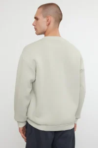 TRENDYOLMİLLA MEN Stone Oversized/Wide Cut Text Embroidered Thick Fleece Sweatshirt - Image 5