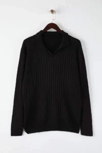 TRENDYOLMİLLA MEN Black Regular V-neck Plain Plus Size Chic Sweater - Image 2