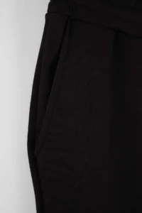TRENDYOLMİLLA MEN Black Regular/Normal Cut Pocket Tops Etiket Detailed Tyre Hem Tracksuit - Image 6