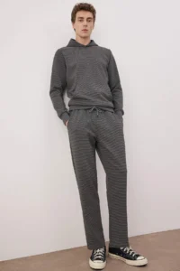 TRENDYOLMİLLA MEN Anthracite Regular/Normal Cut textured Pipe Both Sweatpants - Image 2