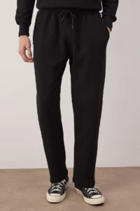 TRENDYOLMİLLA MEN Black Regular/Normal Cut textured Pipe Both Sweatpants - Image 3