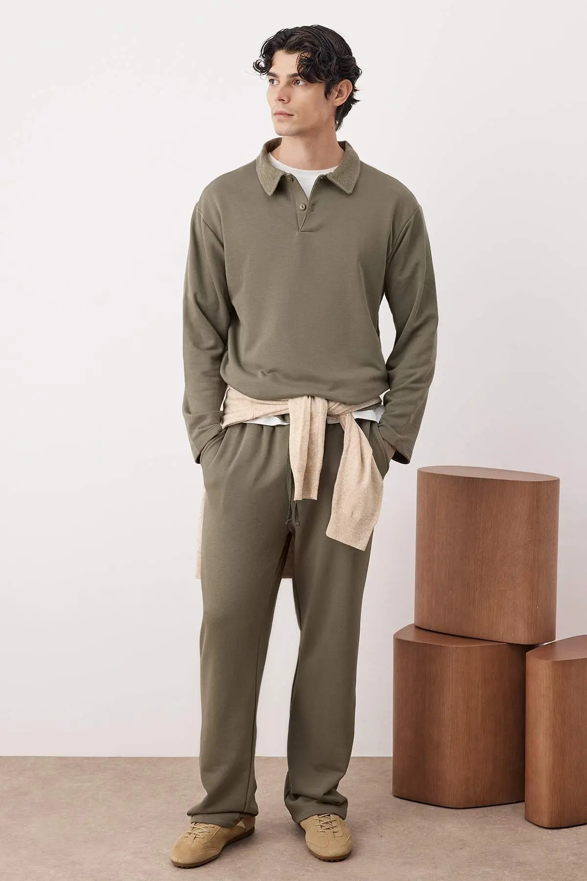 TMNAW26EM00000-KHAKI-11_1