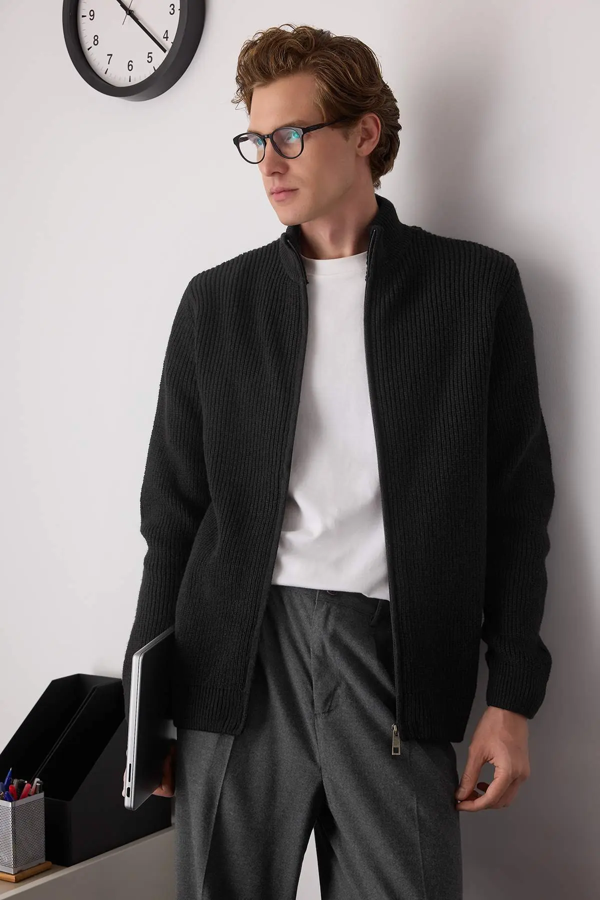 TMNAW26HI00002-BLACK_1