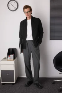 TRENDYOLMİLLA MEN Black Regular High Neck Plain Zippered Cardigan - Image 2