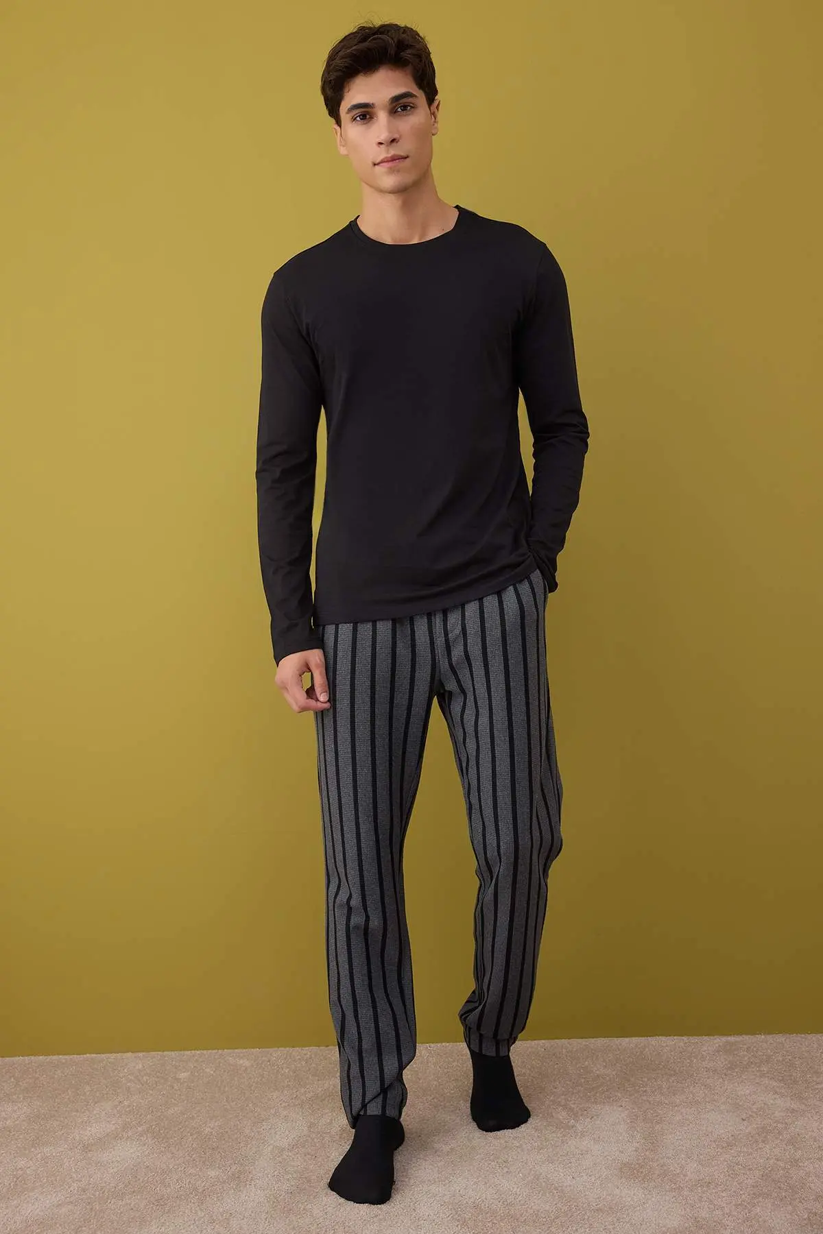 TMNAW26PT00006-BLACK_1