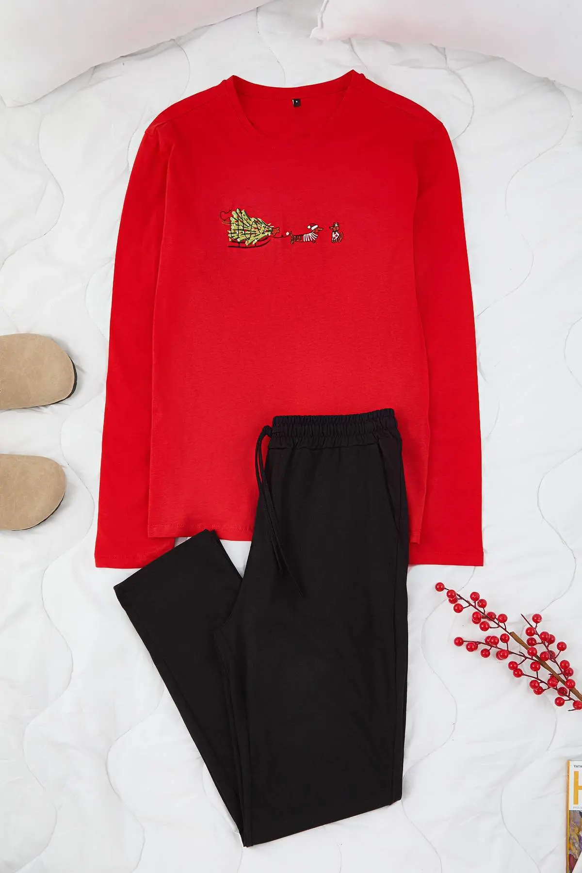 TMNAW26PT00028-RED_1
