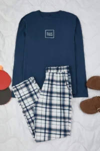 TRENDYOLMİLLA MEN NAVY BLUE Regular Plaid / Checkered Knitting Pajama Set