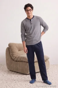 TRENDYOLMİLLA MEN Smoke Gray Regular Collar buttoned Knitting Pajama Set - Image 2