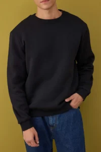 TRENDYOLMİLLA MEN Black Regular/Normal Cut Crew Neck Thick/Fleece Inside Sweatshirt - Image 7