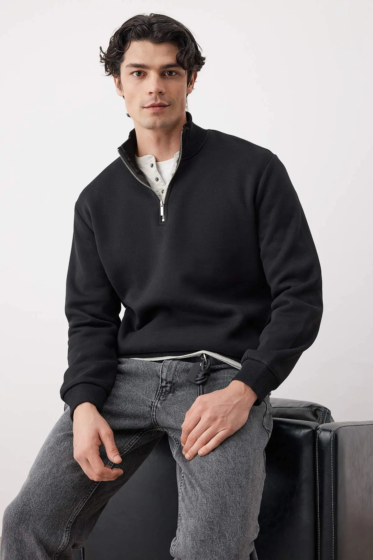 TMNAW26SW00021-BLACK_1