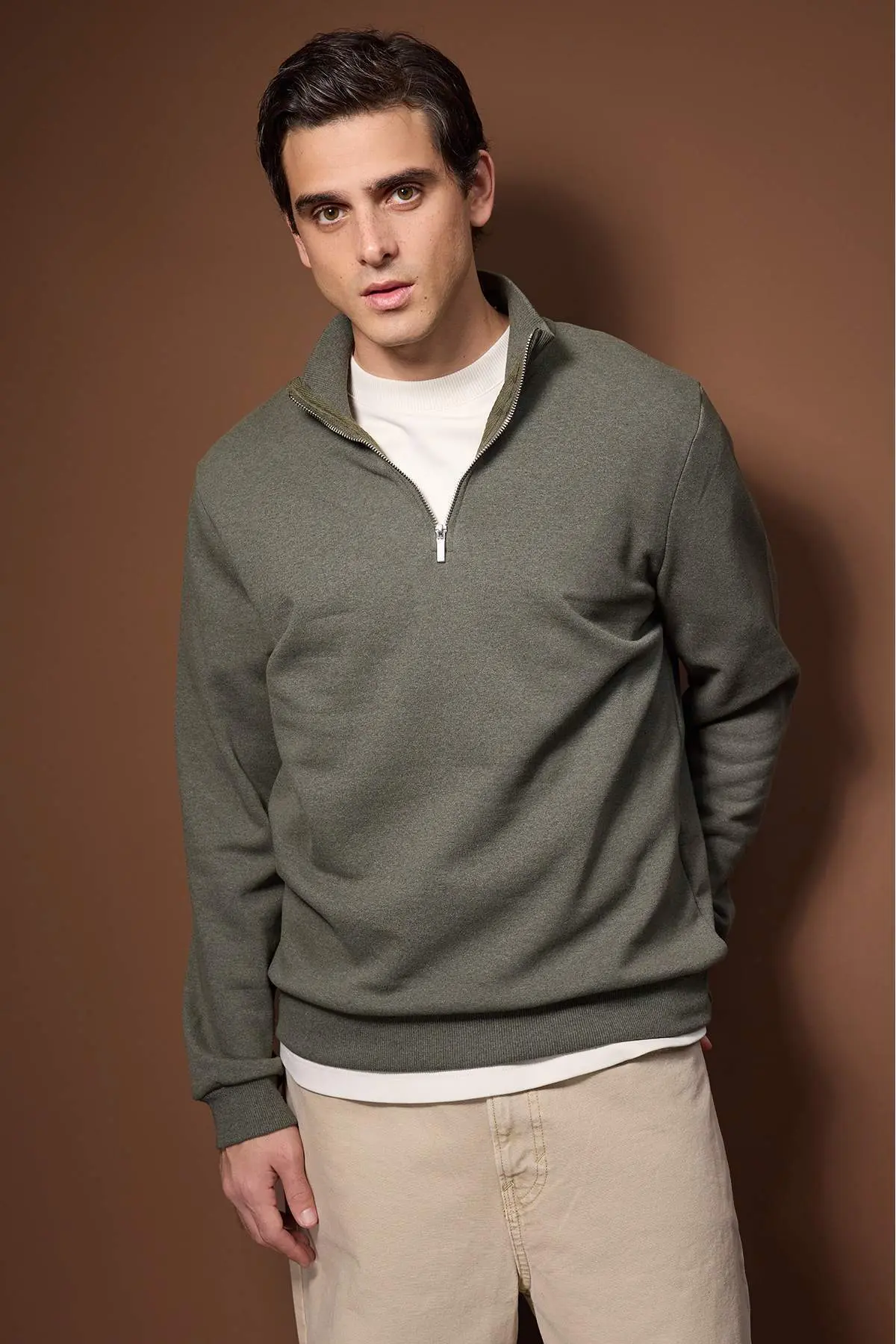 TMNAW26SW00021-KHAKI_1