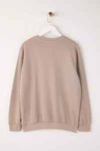 TRENDYOLMİLLA MEN Beige Rahat Cut Basic Crew Neck Sweatshirt - Image 7
