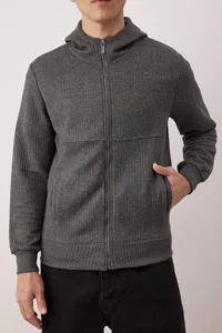 TRENDYOLMİLLA MEN Gray Regular/Normal Cut textured Hooded Sweatshirt - Image 3