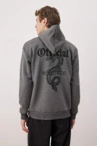 TRENDYOLMİLLA MEN Anthracite Regular/Normal Cut Printed Hooded Sweatshirt - Image 5