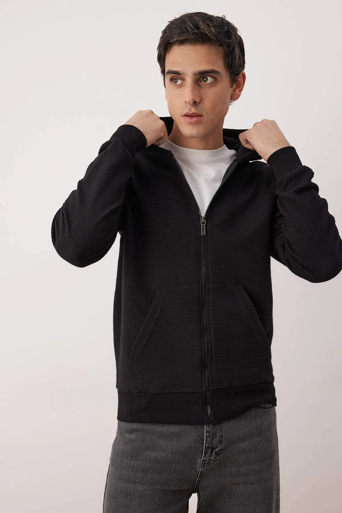 TMNAW26SW00067-BLACK_1