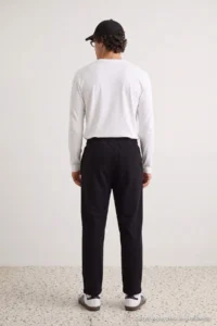 TRENDYOLMİLLA MEN Black Regular Fit Tok Material Knitting Pants Sweatpants - Image 10