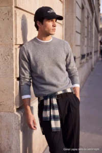 TRENDYOLMİLLA MEN Wardrobe Essentials Anthracite Regular 100% Wool Premium Crew Neck Basic Sweater
