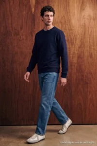 TRENDYOLMİLLA MEN NAVY BLUE Regular/Comfortable Pattern Double Collar Soft Touch Sweatshirt - Image 2